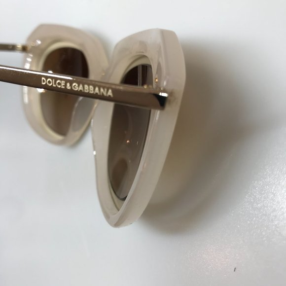 Brand New Authentic Dolce & Gabbana Stylish *Frame on Frame* Sunglasses - Picture 7 of 9